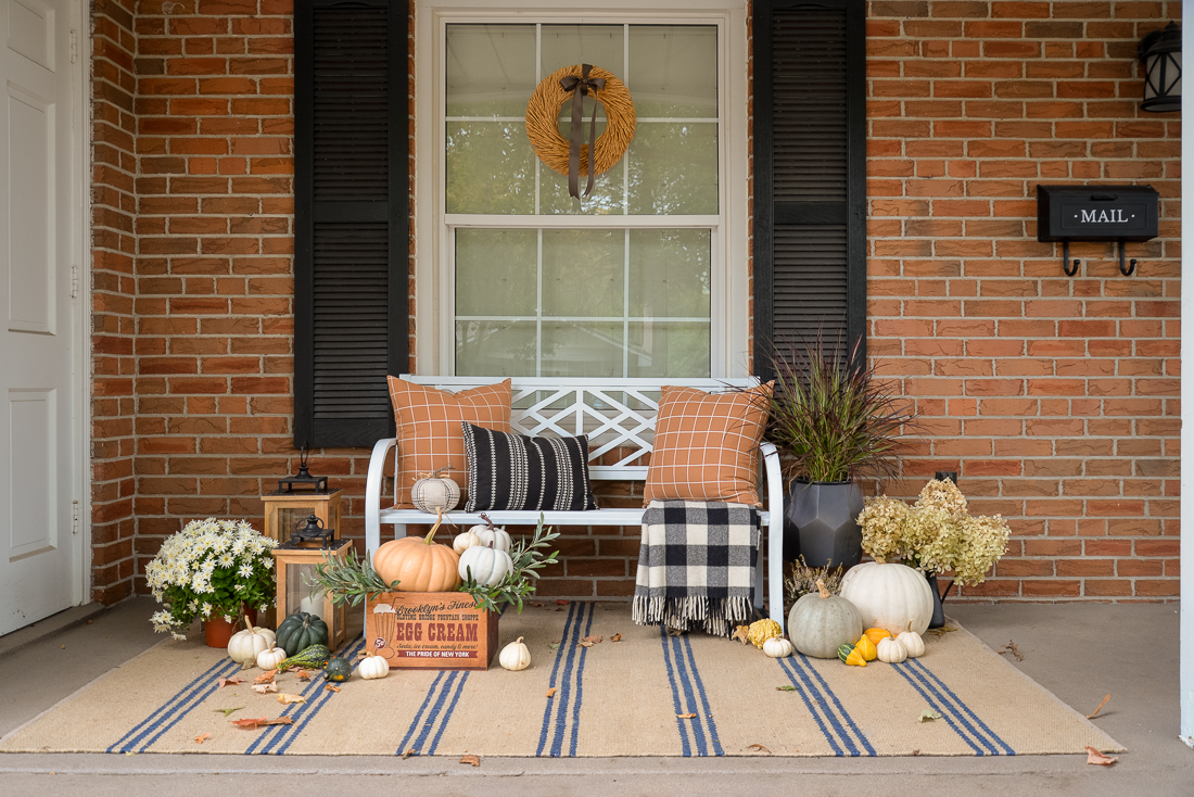 fall front porch decorating ideas, front porch decorating ideas for fall, fall porch decor