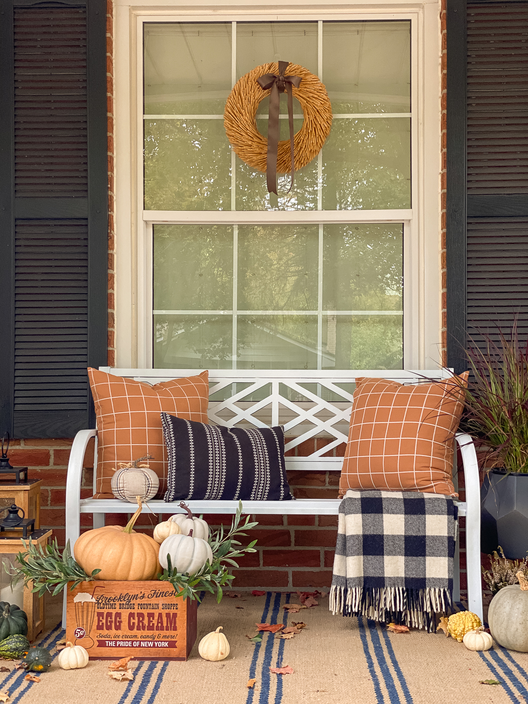 fall front porch decorating ideas, front porch decorating ideas for fall, fall porch decor